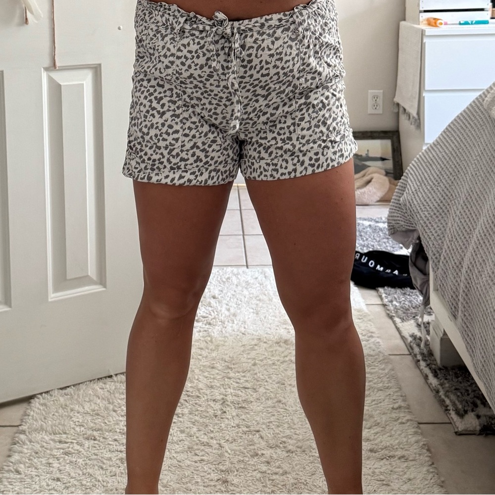 Aerie Athletic Shorts White and Black Leopard Print